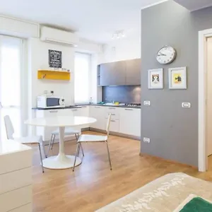 Gulli Luxury , Milán Italia