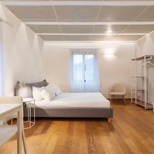  Apartment Easyhomes - Spiga Italy