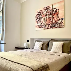  Apartment Charming Como: Downtown With Dual Bedrooms And Bathrooms Italy